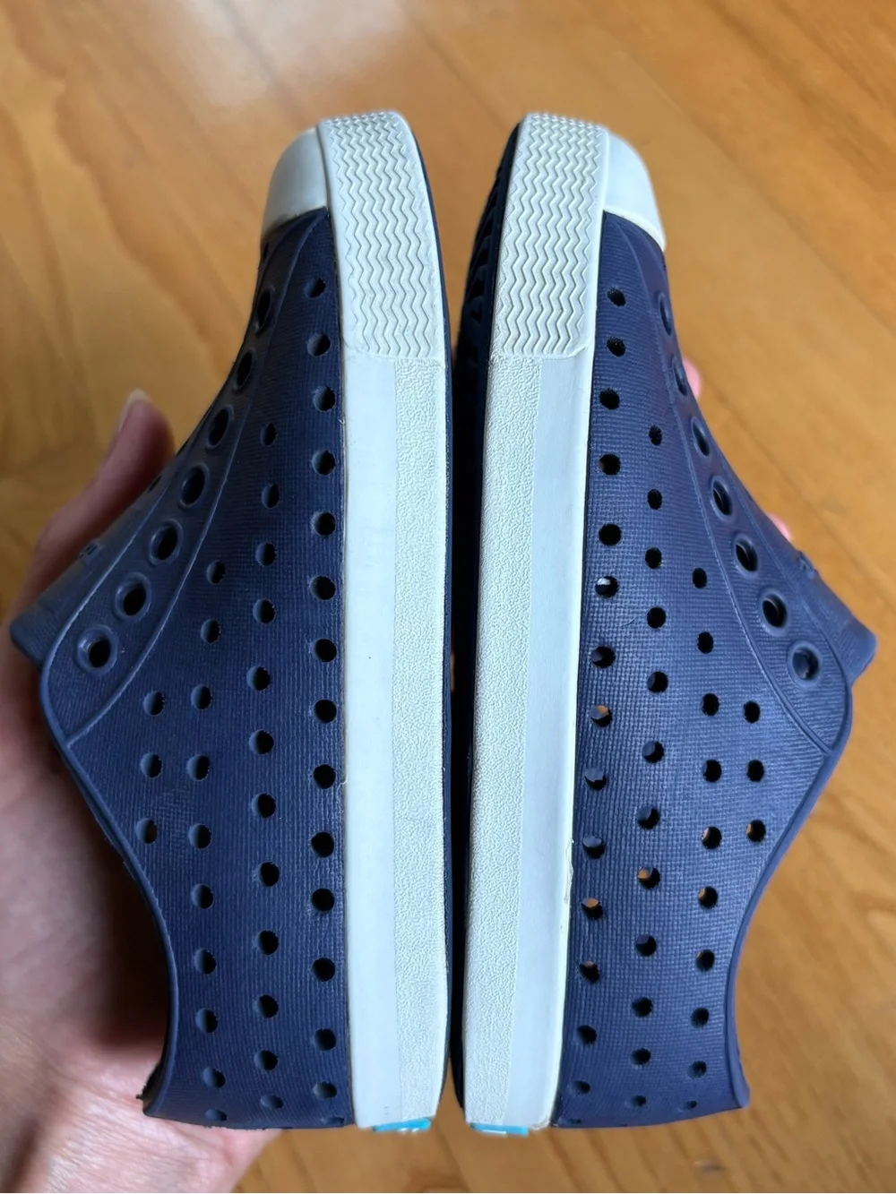 Native Jefferson slip-on sneakers Little Boys Shoes Navy Blue white Kids Size C8